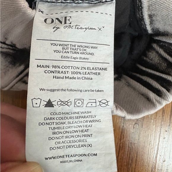 One Teaspoon Harley Killers Jeans Size 28, NWT, Harem Style Cropped Length - Picture 8 of 12